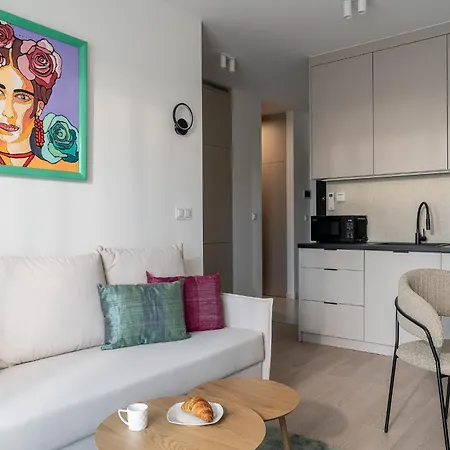 Ina Rent - Czysta Delux 公寓式酒店 3*