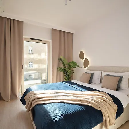Ina Rent - Czysta Delux 公寓式酒店 3*